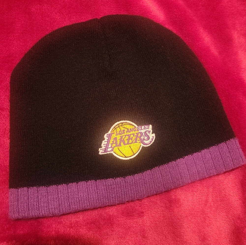 NBA Los Angeles Lakers LA Beanie Skull Cap Hat Purple And Black Cotton